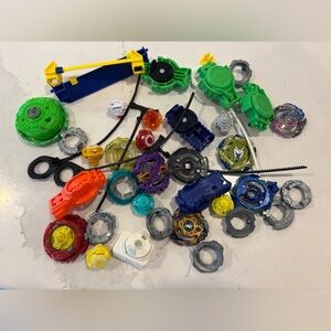 Lot of vintage Beyblades spinners metal
